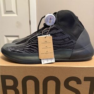 ADIDAS YEEZY QNTM BASKETBALL